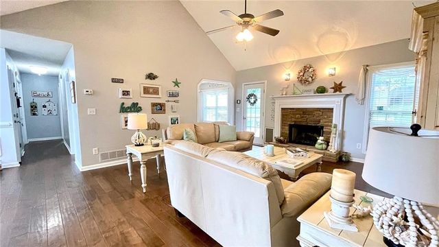 149 Barrington Lane, Hiram, GA 30141