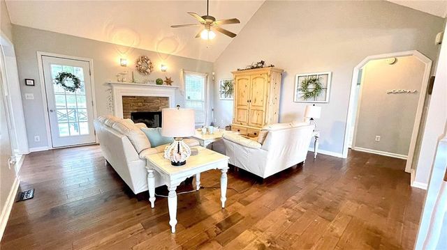 149 Barrington Lane, Hiram, GA 30141