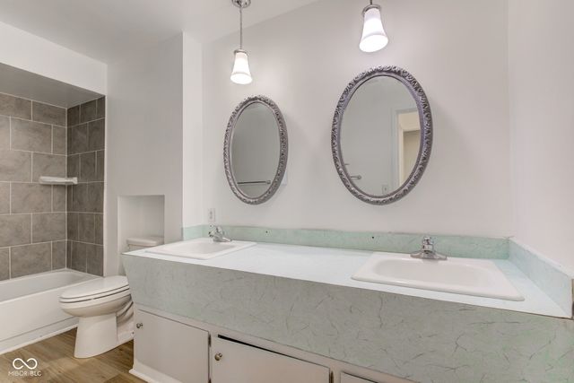 2832 S Oakland Avenue, Indianapolis, IN 46203