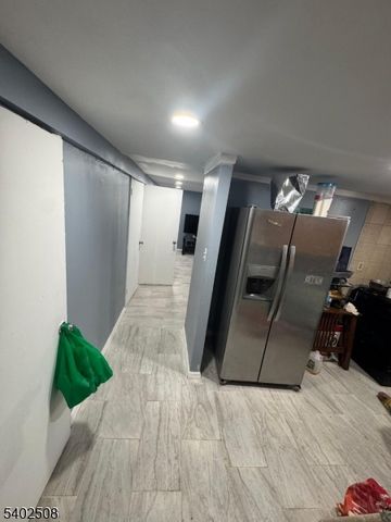 337 E 29Th St, Paterson City, NJ 07514