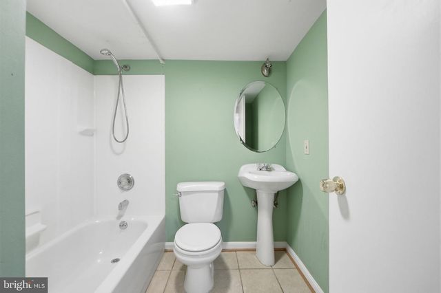 826 VAN BUREN ST, Herndon, VA 20170