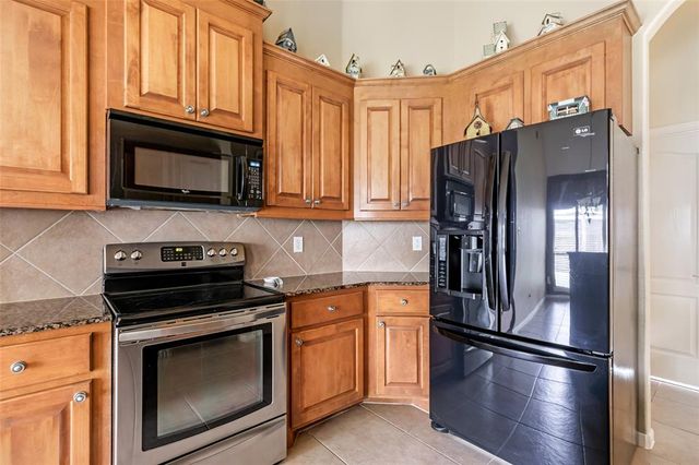 2907 Lake Breeze Lane, Crosby, TX 77532