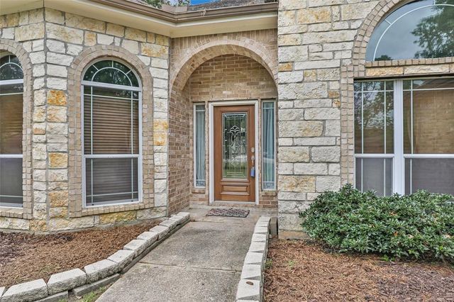 2907 Lake Breeze Lane, Crosby, TX 77532