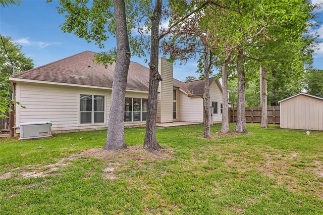 2907 Lake Breeze Lane, Crosby, TX 77532