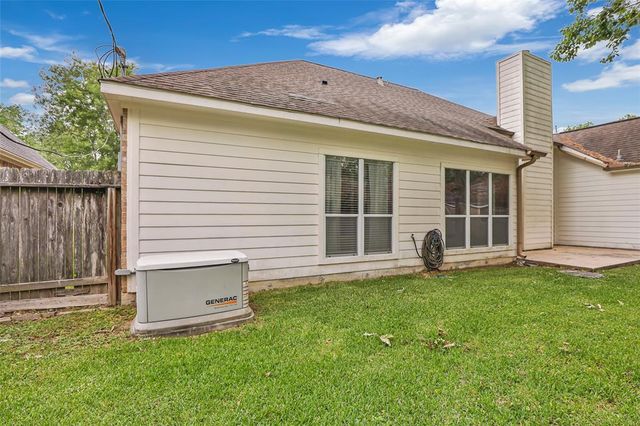 2907 Lake Breeze Lane, Crosby, TX 77532