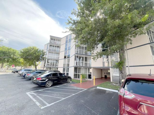 6995 NW 186th Street E211, Hialeah, FL 33015