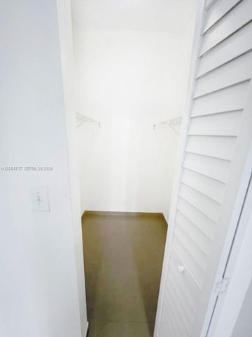 6995 NW 186th Street E211, Hialeah, FL 33015