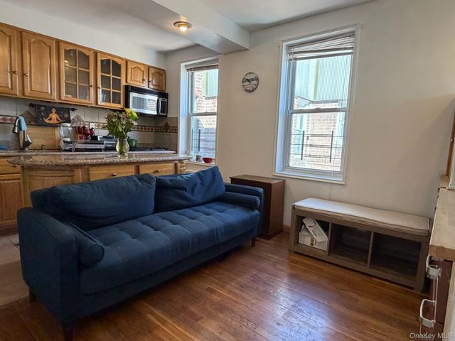 84-55 Daniel Street 6E, Briarwood, NY 11435