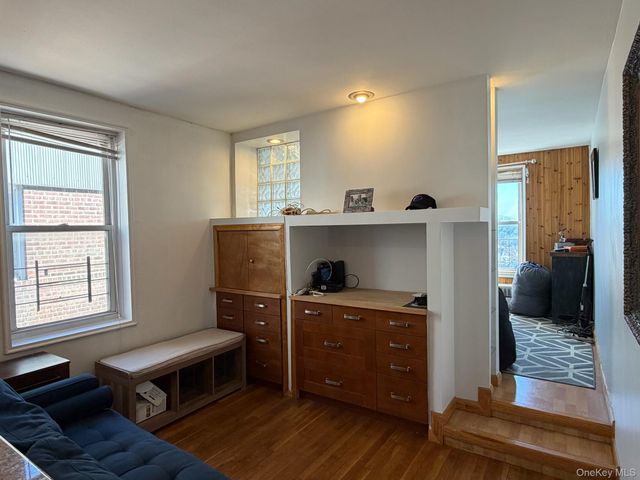 84-55 Daniel Street 6E, Briarwood, NY 11435