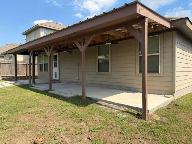 571 Dragon Ridge RD, Buda, TX 78610