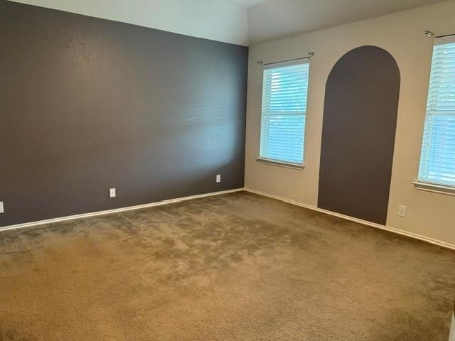 571 Dragon Ridge RD, Buda, TX 78610