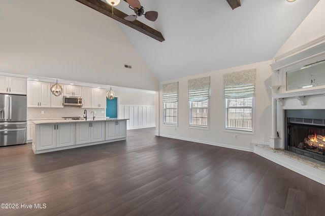 214 Fifth Avenue N, Kure Beach, NC 28449