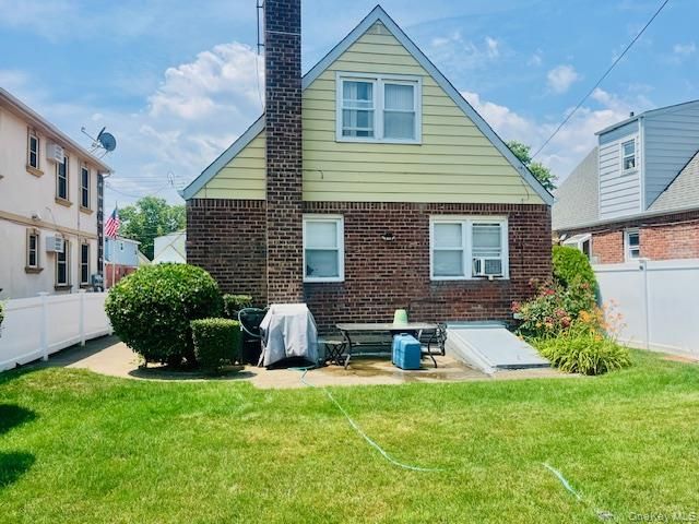 8663 Musket Street, Queens Village, NY 11427