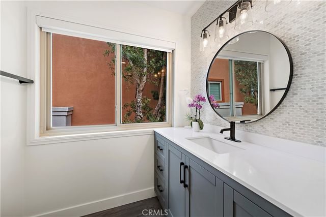 408 Villa Point, Newport Beach, CA 92660