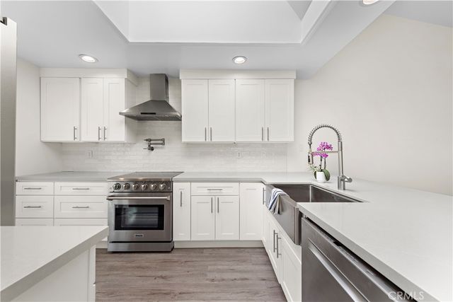 408 Villa Point, Newport Beach, CA 92660