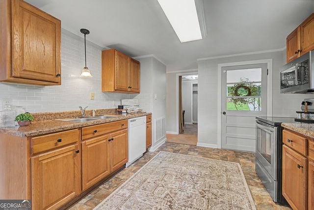178 Riverview Road, Eatonton, GA 31024
