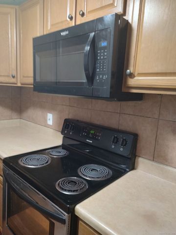 48 Burgundy Hill Lane 48, Middletown, CT 06457