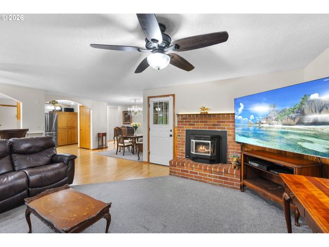 2291 Se HACIENDA Ave, Gresham, OR 97080