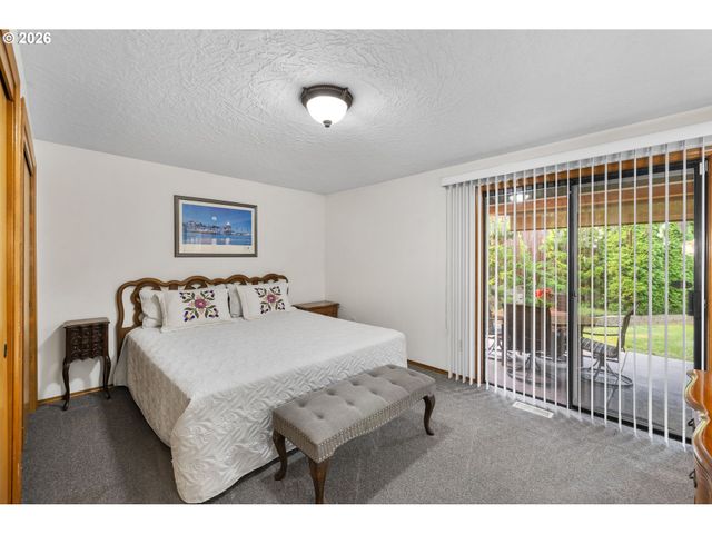 2291 Se HACIENDA Ave, Gresham, OR 97080