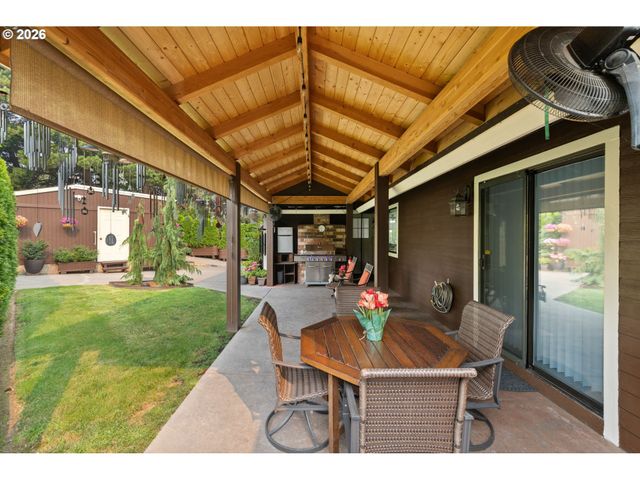 2291 Se HACIENDA Ave, Gresham, OR 97080
