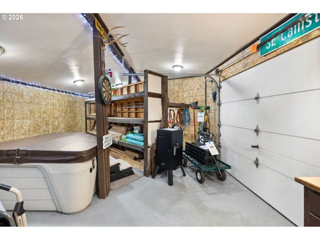 2291 Se HACIENDA Ave, Gresham, OR 97080