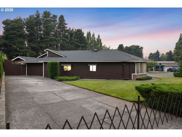 2291 Se HACIENDA Ave, Gresham, OR 97080