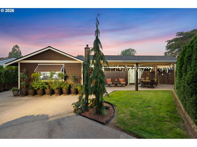 2291 Se HACIENDA Ave, Gresham, OR 97080