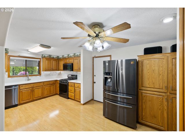 2291 Se HACIENDA Ave, Gresham, OR 97080