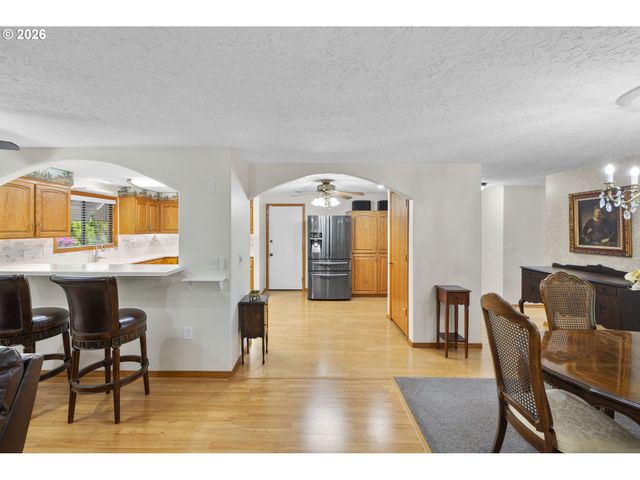 2291 Se HACIENDA Ave, Gresham, OR 97080