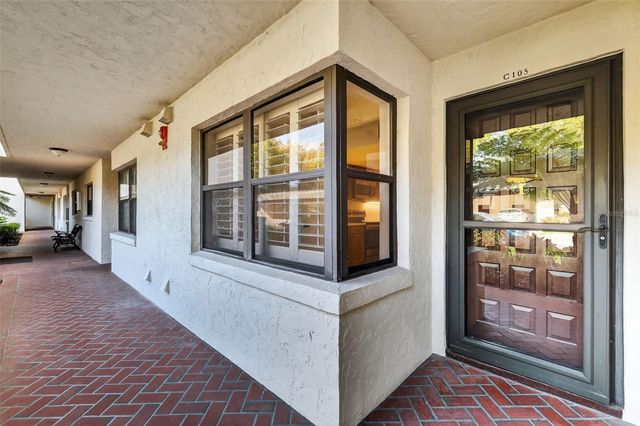 501 W OLD US HIGHWAY 441 105, Mount Dora, FL 32757