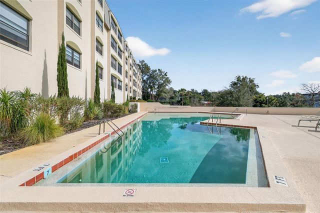 501 W OLD US HIGHWAY 441 105, Mount Dora, FL 32757