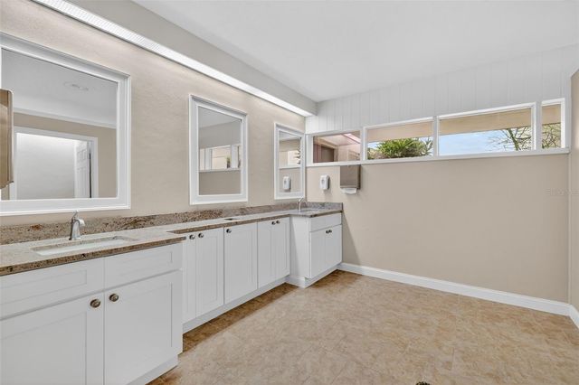 501 W OLD US HIGHWAY 441 105, Mount Dora, FL 32757