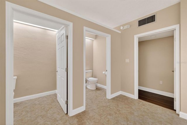 501 W OLD US HIGHWAY 441 105, Mount Dora, FL 32757