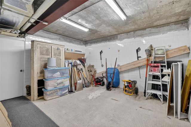 501 W OLD US HIGHWAY 441 105, Mount Dora, FL 32757