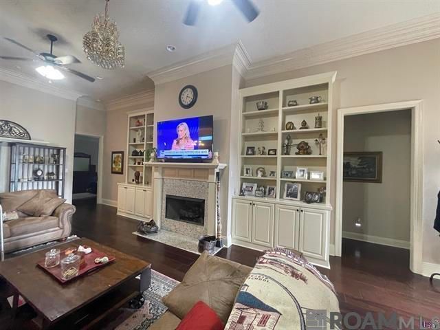 2121 Rockybrook Dr, Baton Rouge, LA 70816