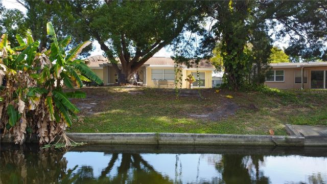 4333 NEWBURY DRIVE, New Port Richey, FL 34652