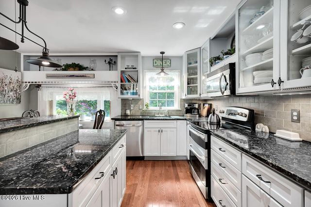 301 E West Street, Saint James, NC 28461