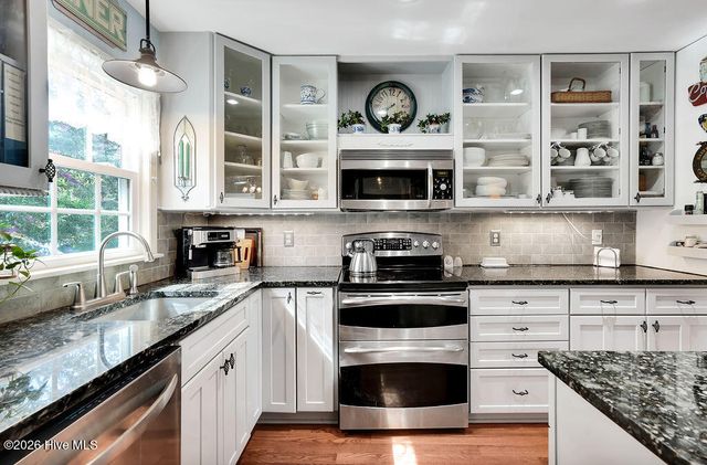301 E West Street, Saint James, NC 28461