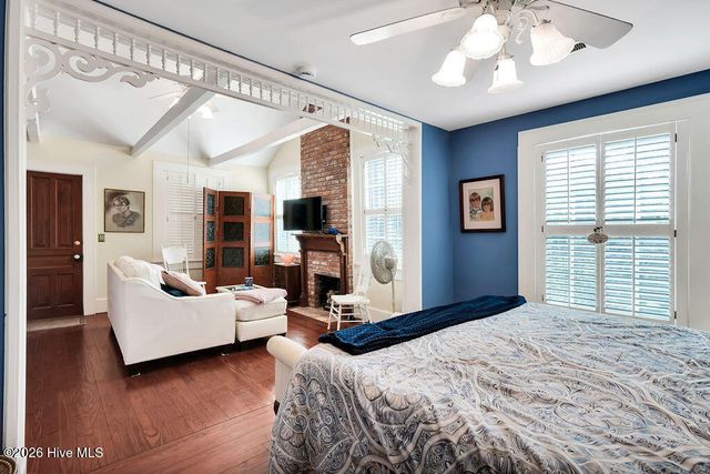 301 E West Street, Saint James, NC 28461