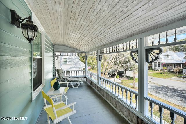 301 E West Street, Saint James, NC 28461