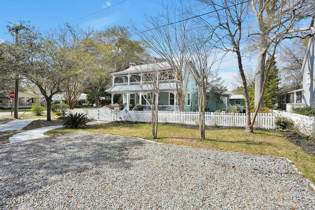 301 E West Street, Saint James, NC 28461