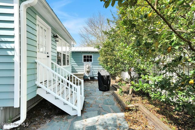 301 E West Street, Saint James, NC 28461