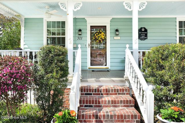 301 E West Street, Saint James, NC 28461