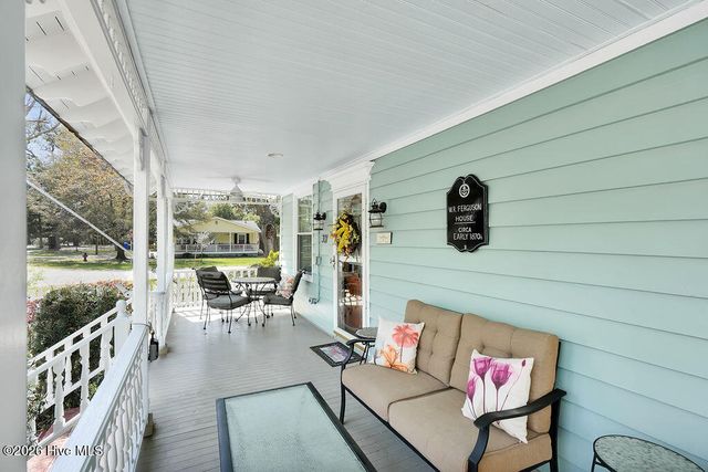 301 E West Street, Saint James, NC 28461