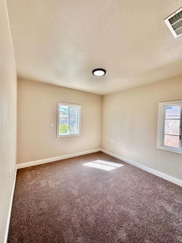 717 Parnell Ave, Turlock, CA 95380