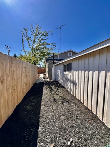 717 Parnell Ave, Turlock, CA 95380