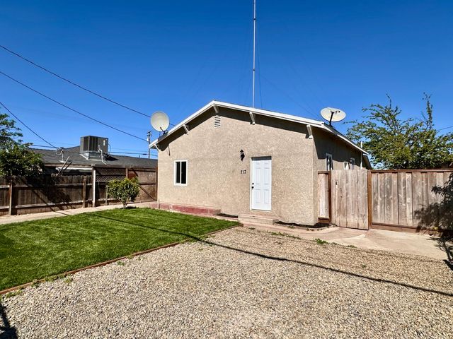 717 Parnell Ave, Turlock, CA 95380