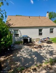 11 N Randolphville Rd, Piscataway Twp., NJ 08854