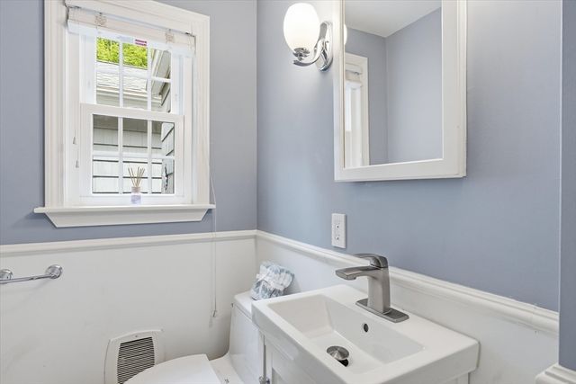 625 Beacon St, Newton, MA 02459