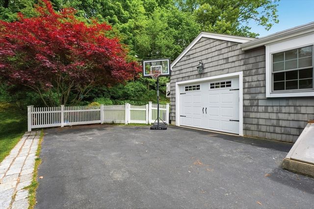 625 Beacon St, Newton, MA 02459
